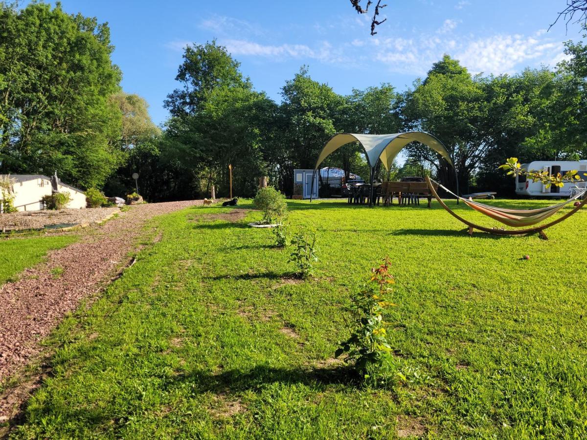 Clos Des Monts Saint-Martin-des-Besaces Exterior foto